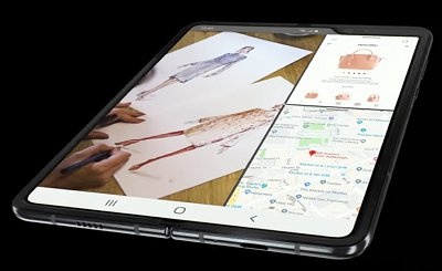 Samsung Galaxy Fold vypadá poněkud neohrabaně Samsung Galaxy Fold vypadá poněkud neohrabaně
