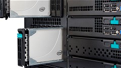 SSD disky v serveru datového centra. Foto: Intel SSD disky v serveru datového centra. Foto: Intel